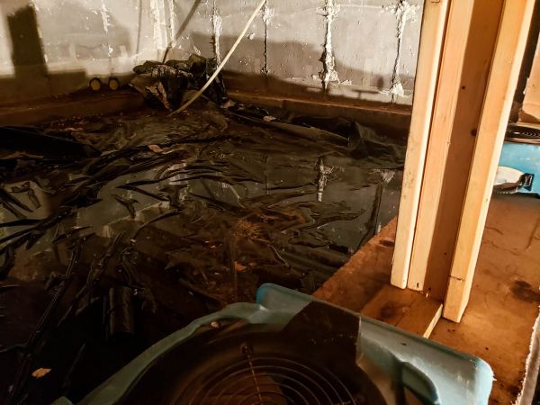 Crawlspace Water Cleanup in Missouri City
